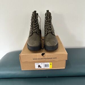 Seven7 Footwear Flatiron Boot